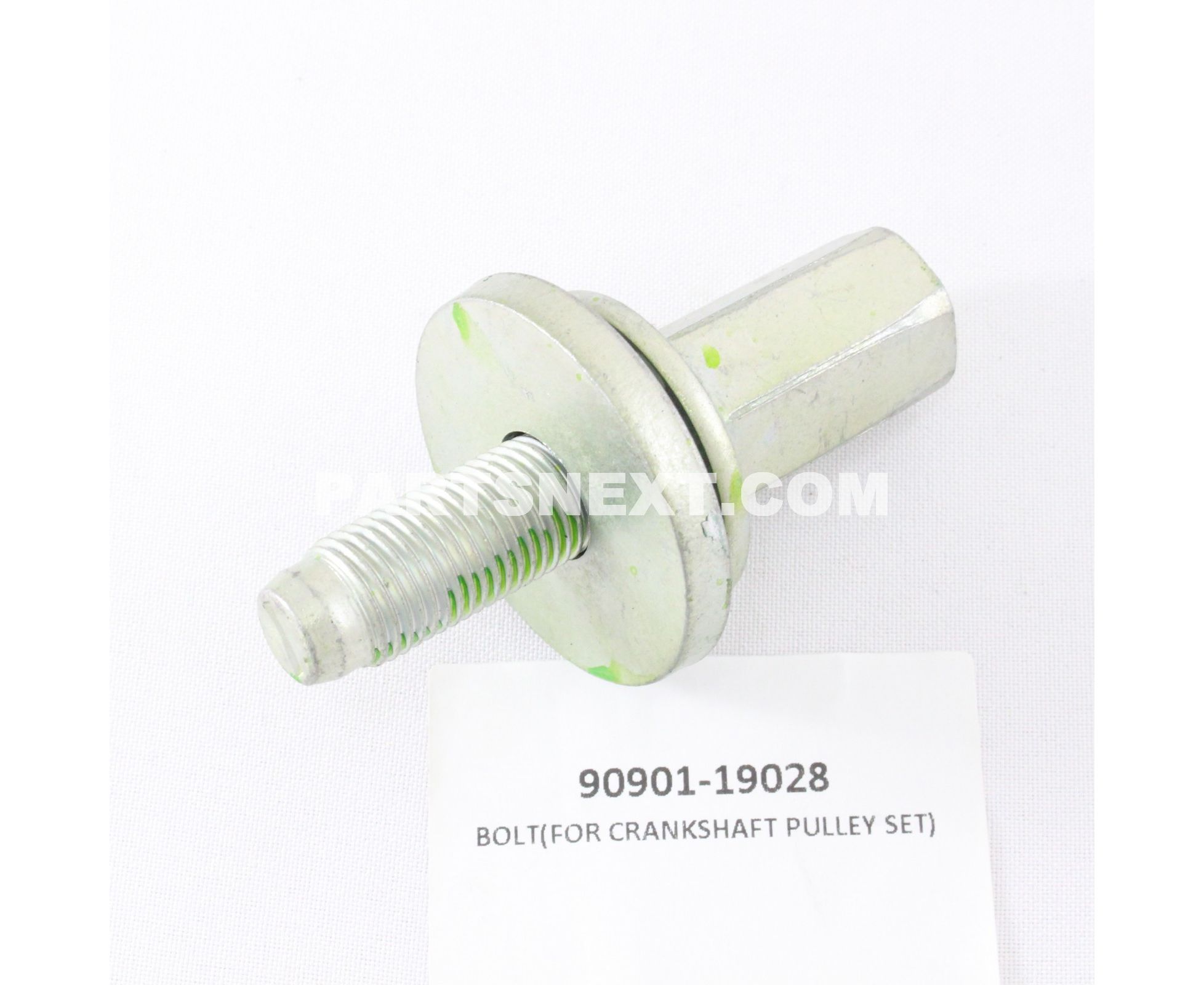 Toyota 9090119028 BOLT(FOR CRANKSHAFT PULLEY SET)