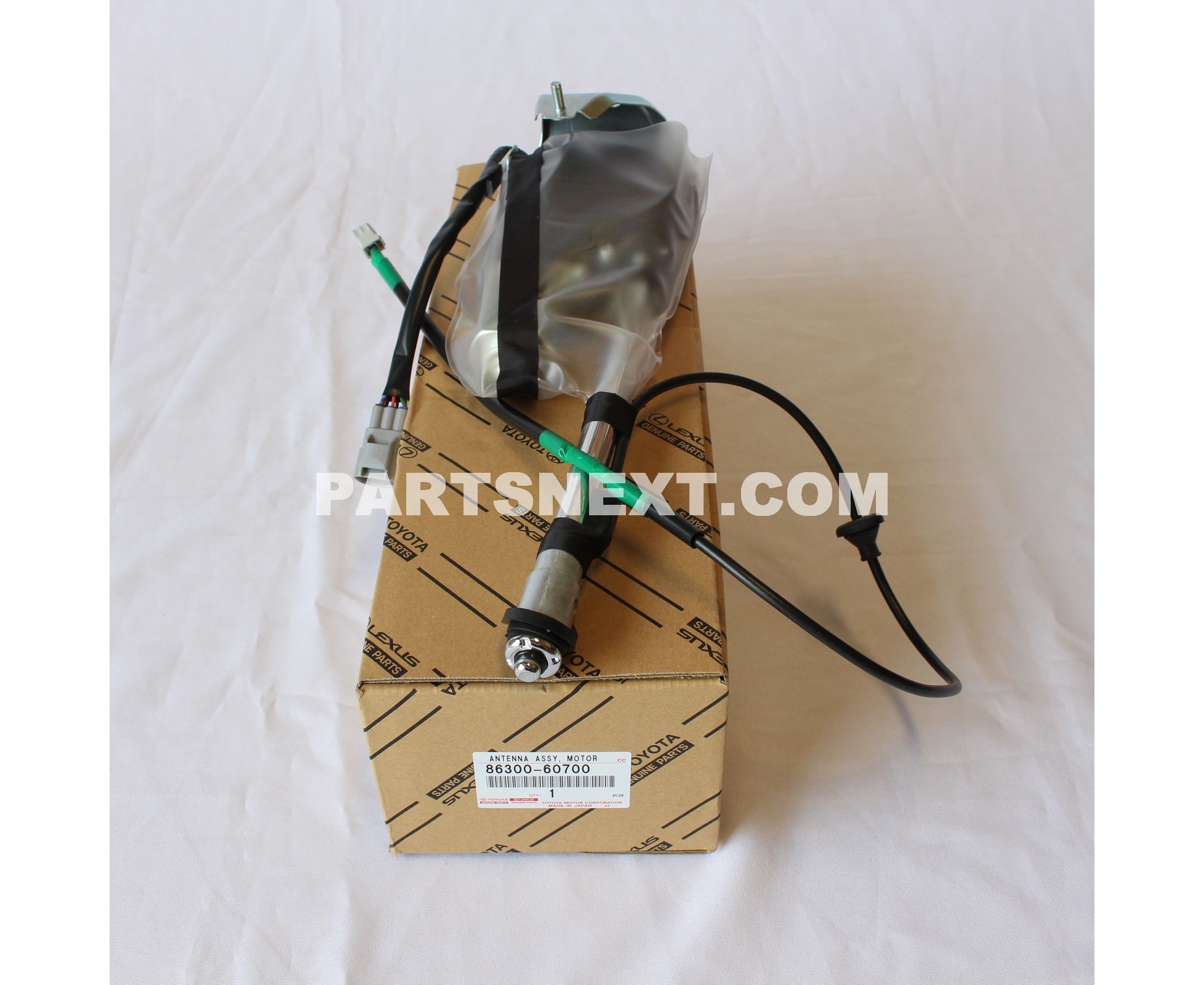 Toyota :: 86300-60700 ANTENNA ASSY, W/HOLDER