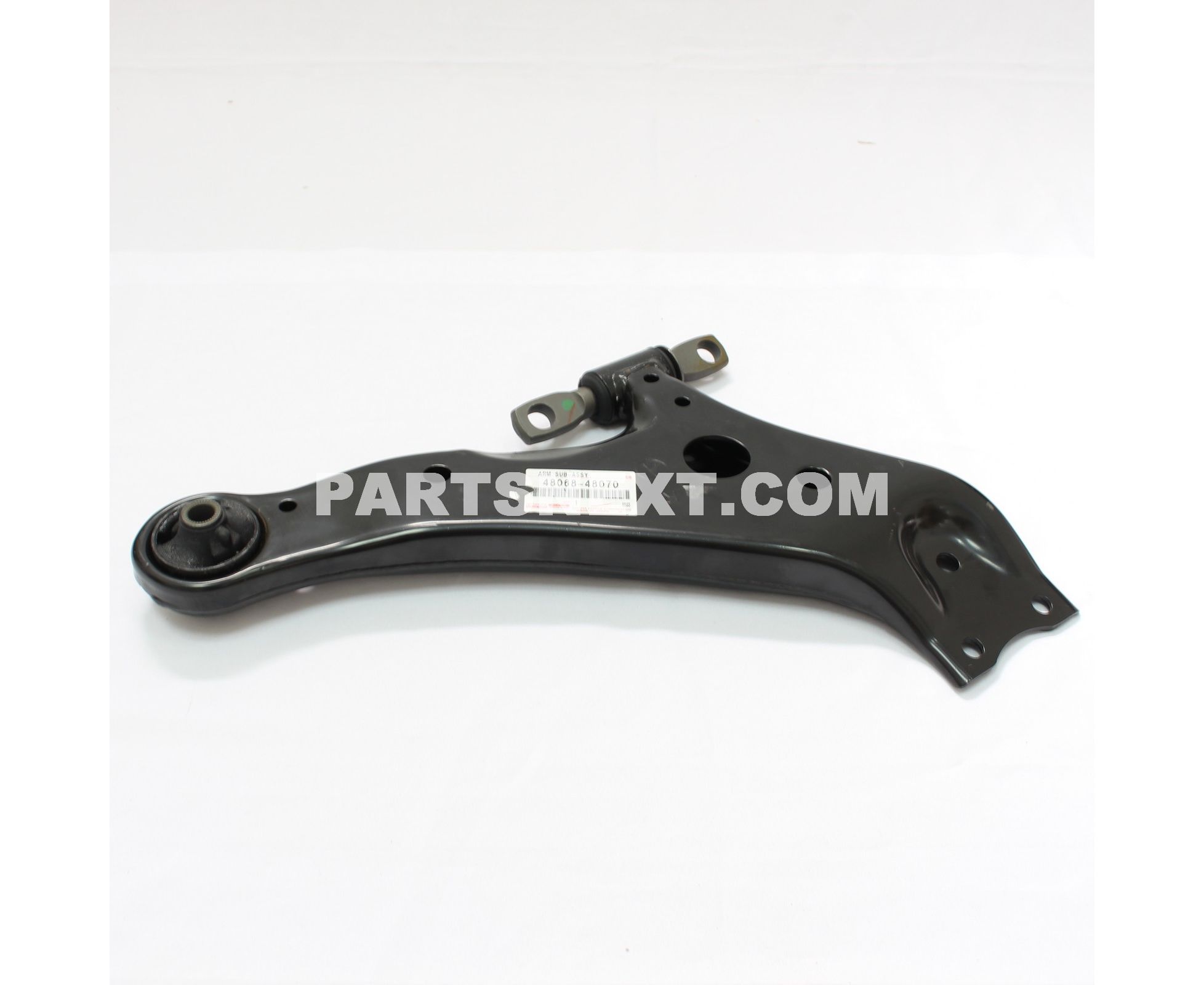 名鉄　★　専用品 Toyota :: 48068-48070 ARM SUB-ASSY