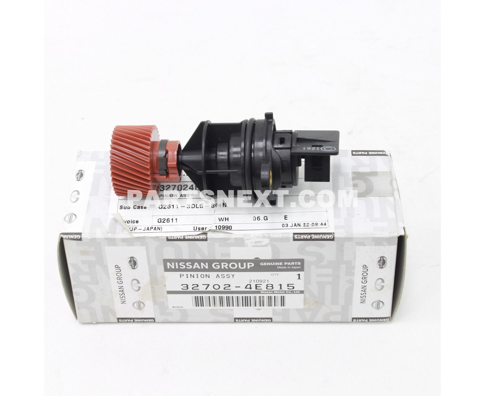 Nissan :: 32702-4E815 PINION ASSY-SPEEDOMETER