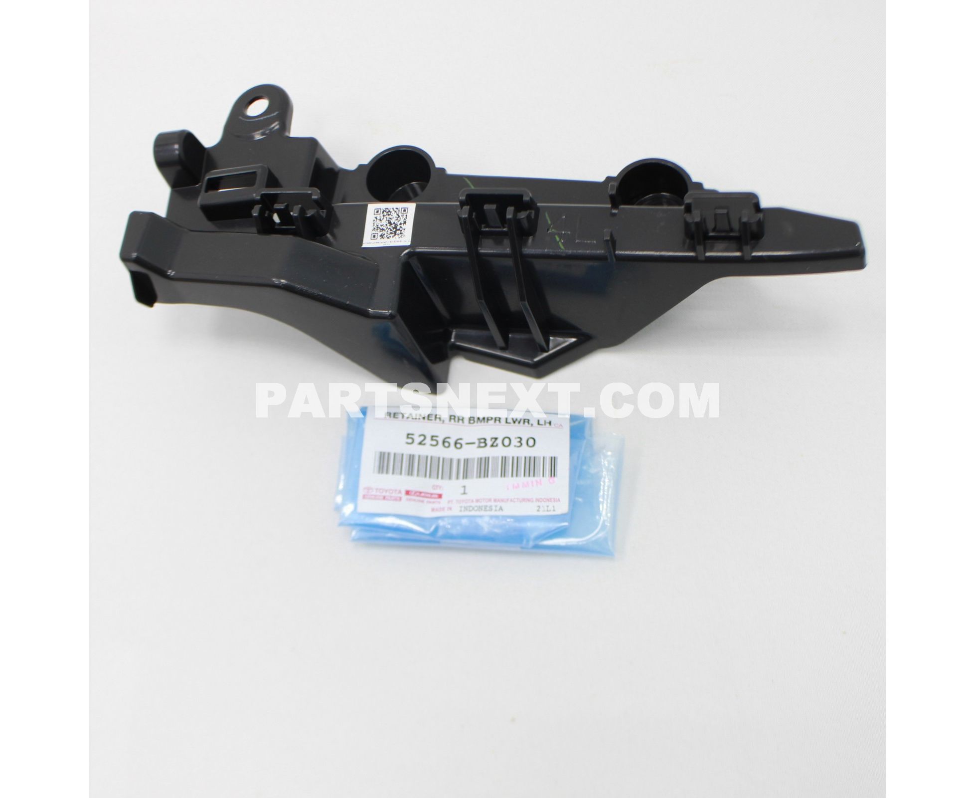 Toyota :: 52566-BZ030 RETAINER RR BUMPER