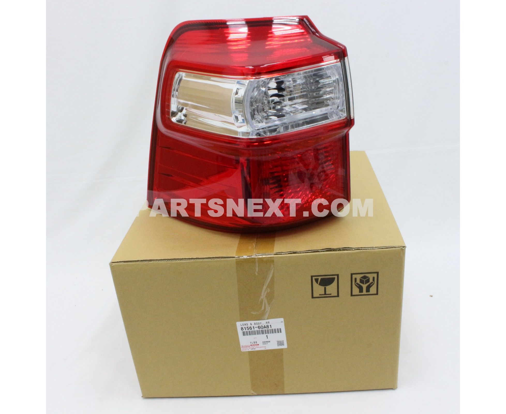 Toyota :: 81561-60A81 LENS & BODY RR