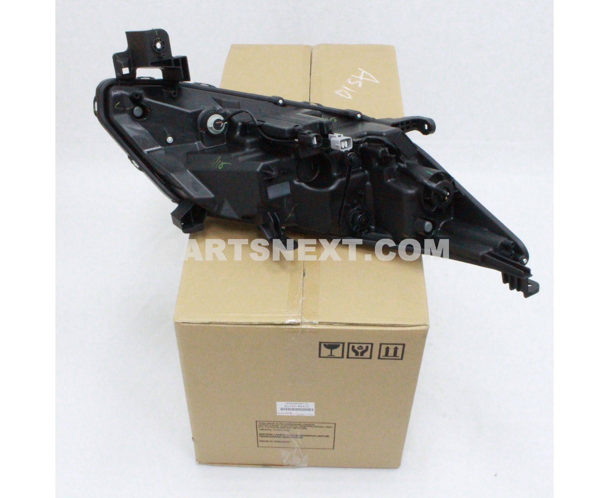 うし 81150-04180 Genuine Toyota Driver Side Headlight Assembly