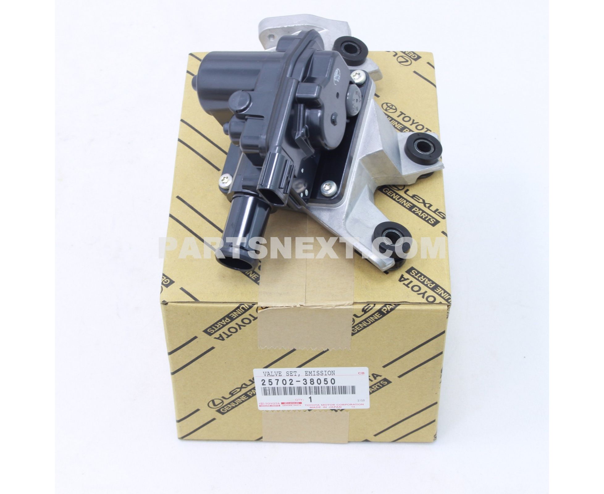 Toyota :: 25702-38050 VALVE ASSY, AIR SWITCHING Toyota :: 25702-38050 VALVE ASSY, AIR SWITCHING