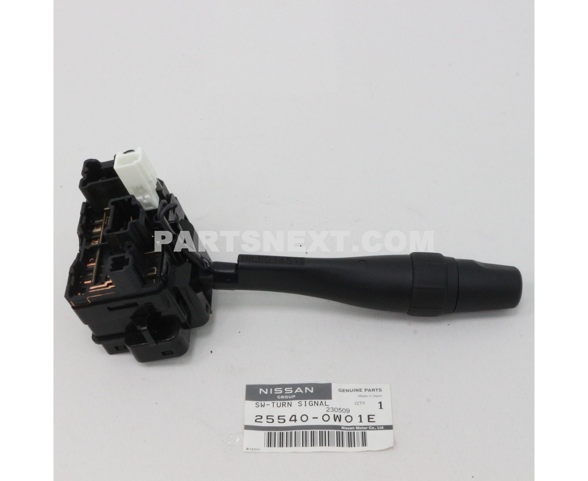 Nissan :: 25540-0W01E SWITCH ASSY-TURN SIGNAL