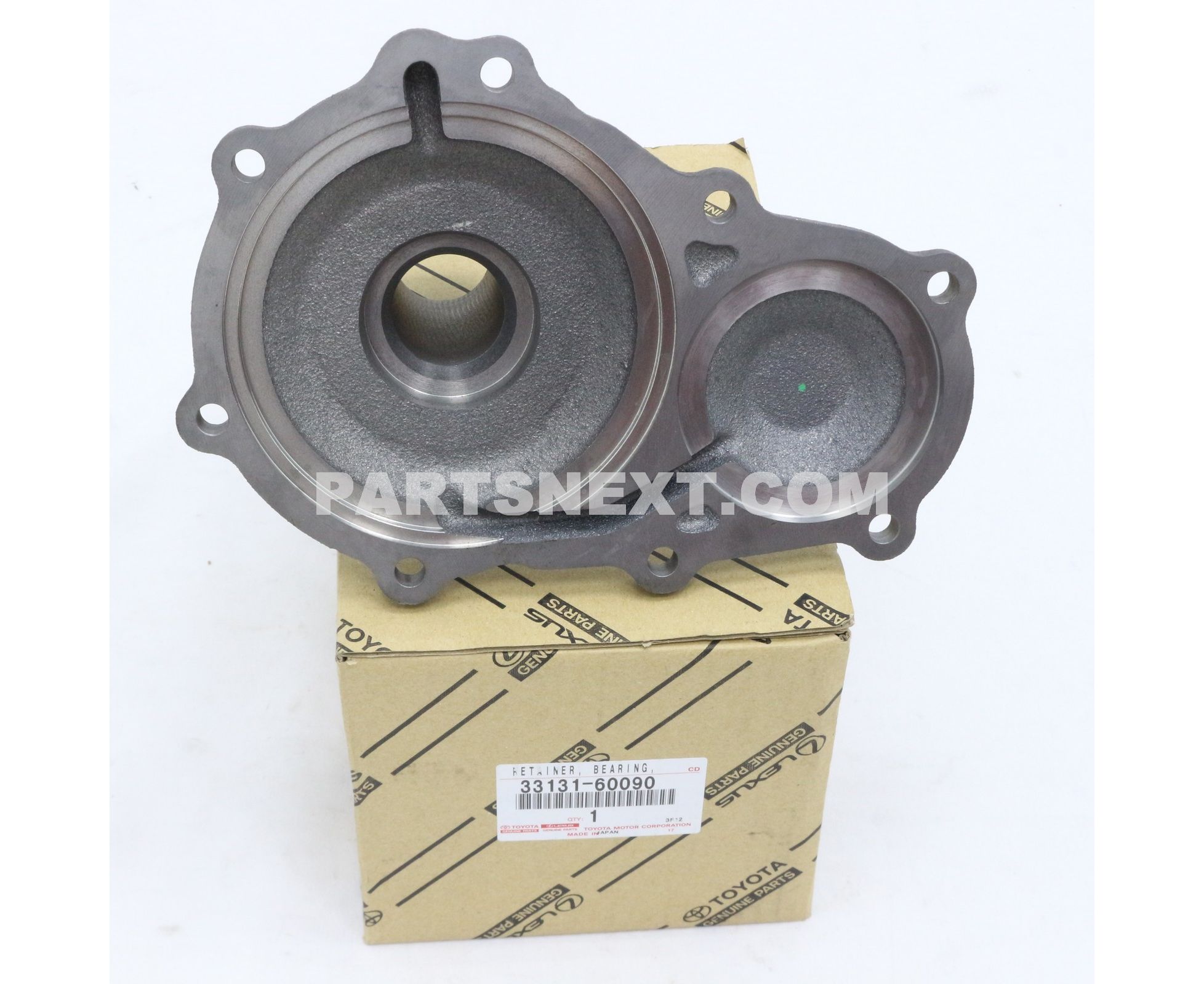 Toyota :: 33131-60090 RETAINER, BEARING, FRONT(MTM)