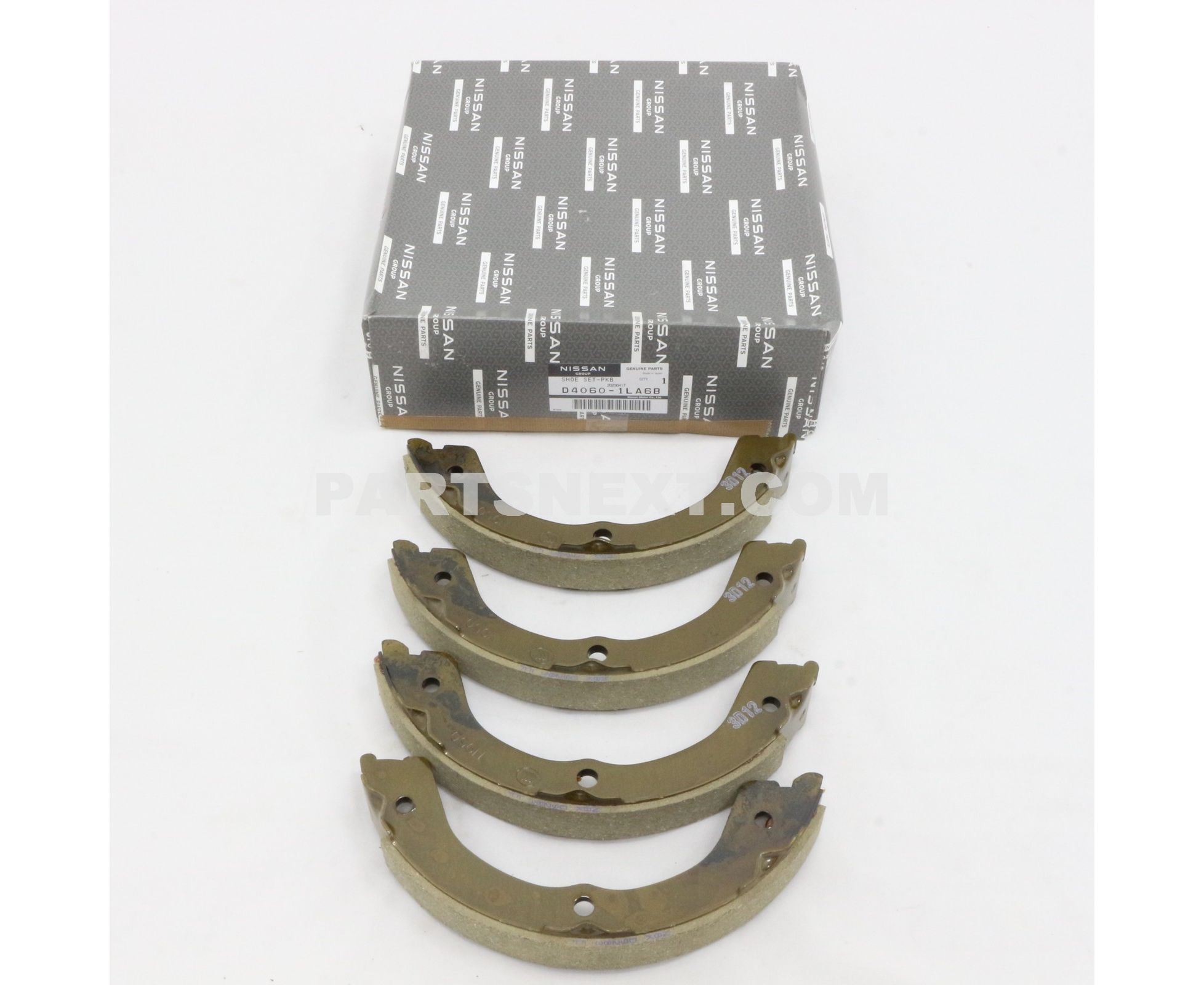 Nissan :: D4060-1LA6B SHOE SET-PKB