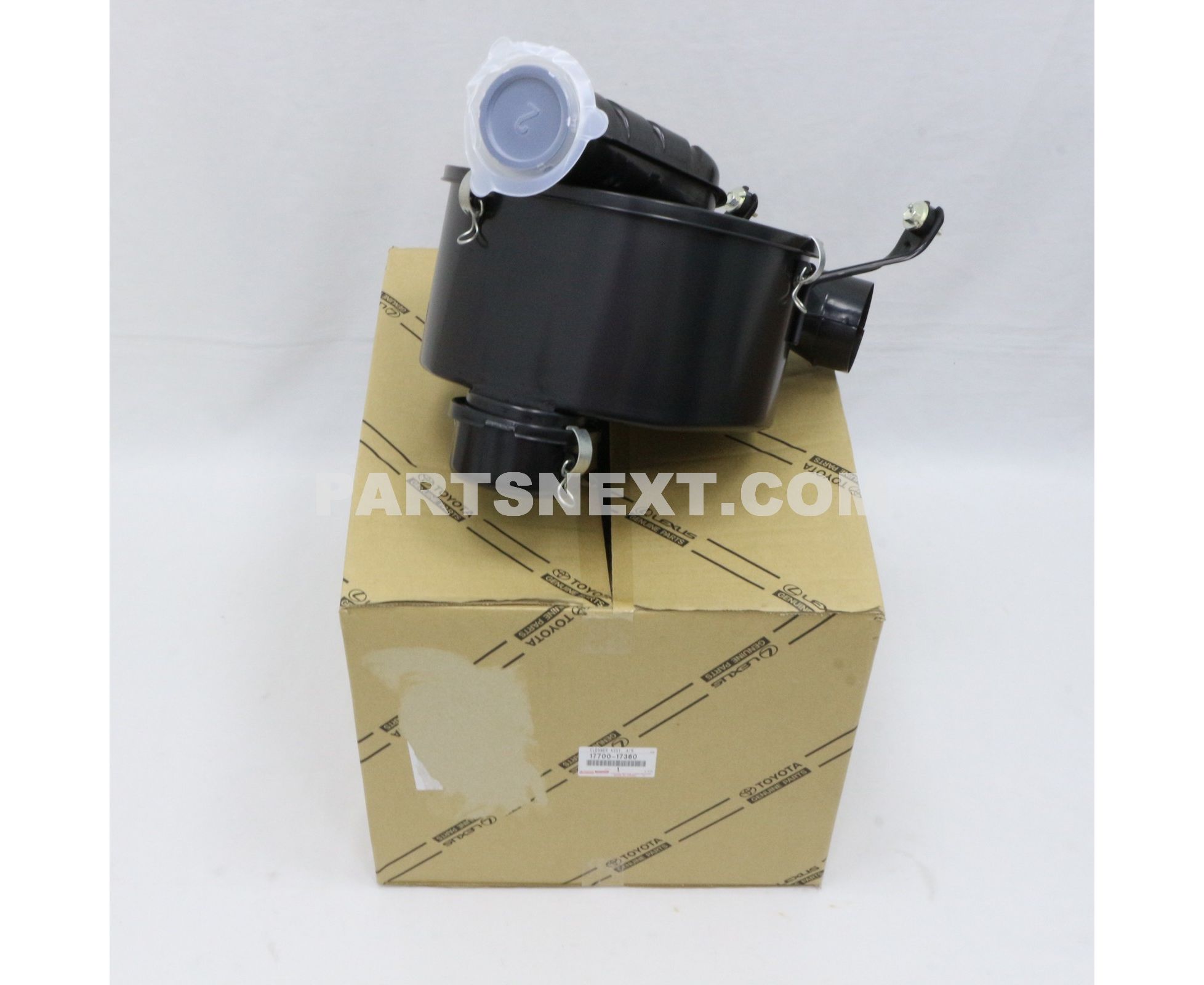 Toyota :: 17700-17360 CLEANER ASSY, AIR