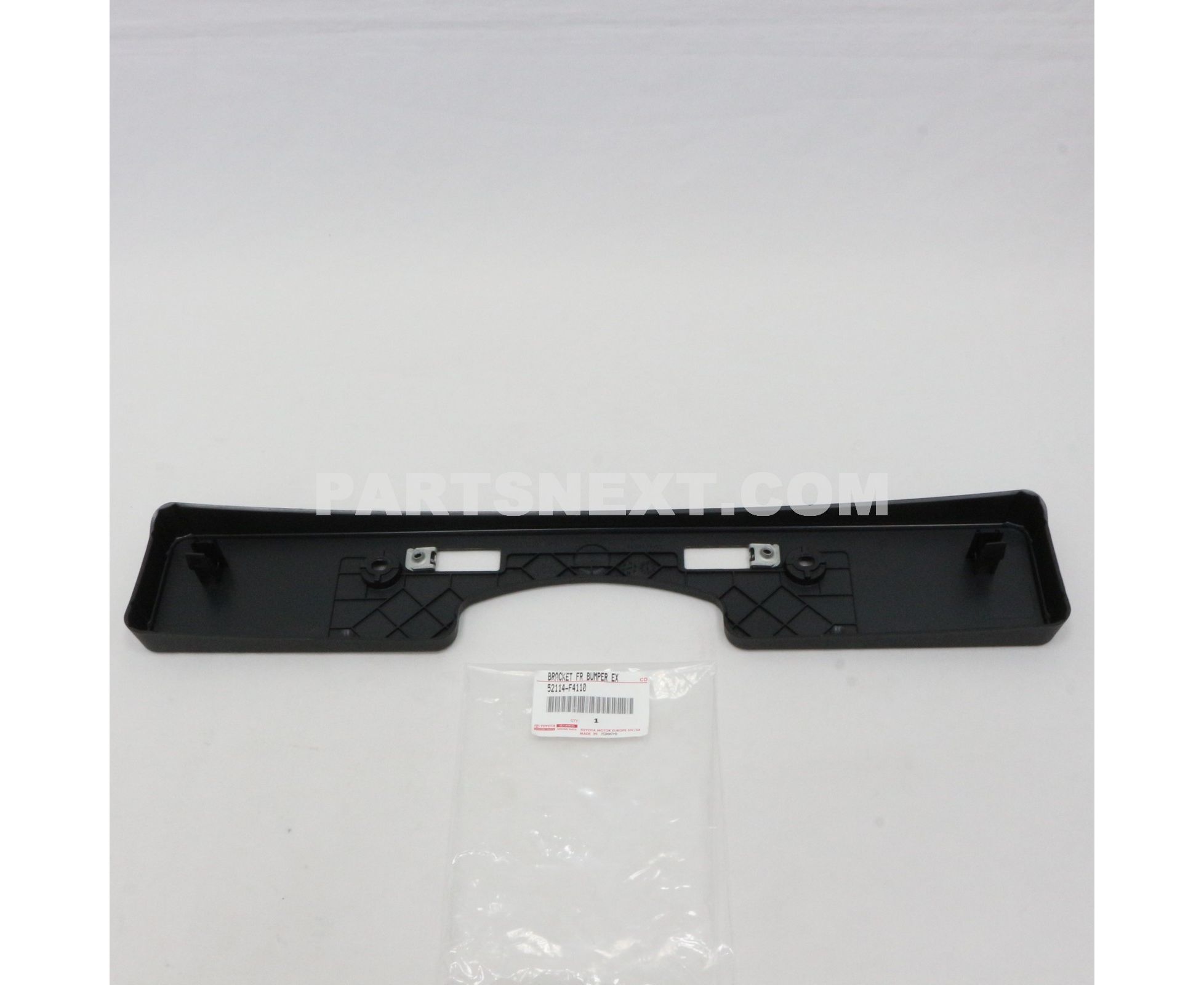 Toyota :: 52114-F4110 BRACKET, FR BUMPER