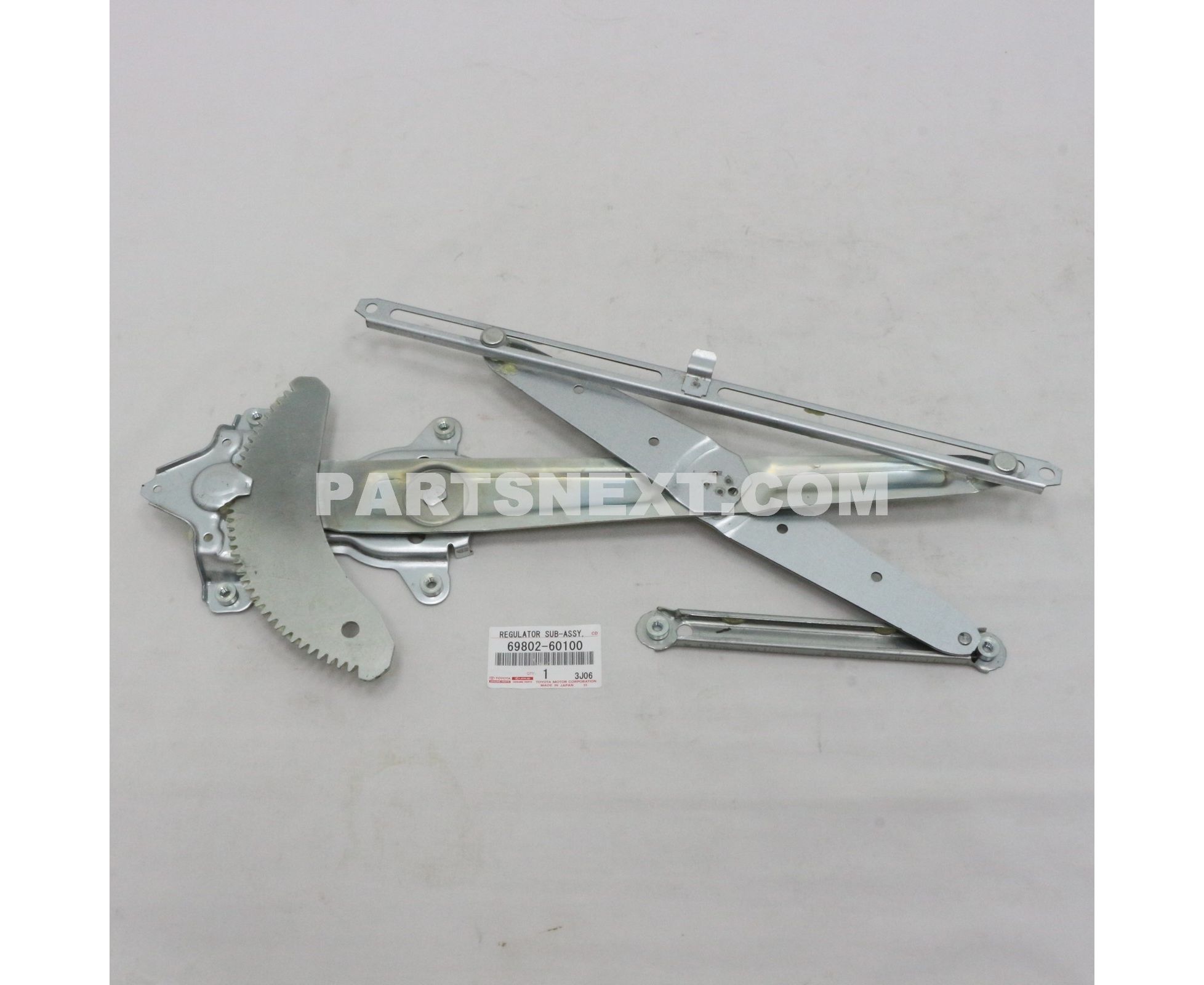 Toyota :: 69802-60100 REGULATOR SUB-ASSY