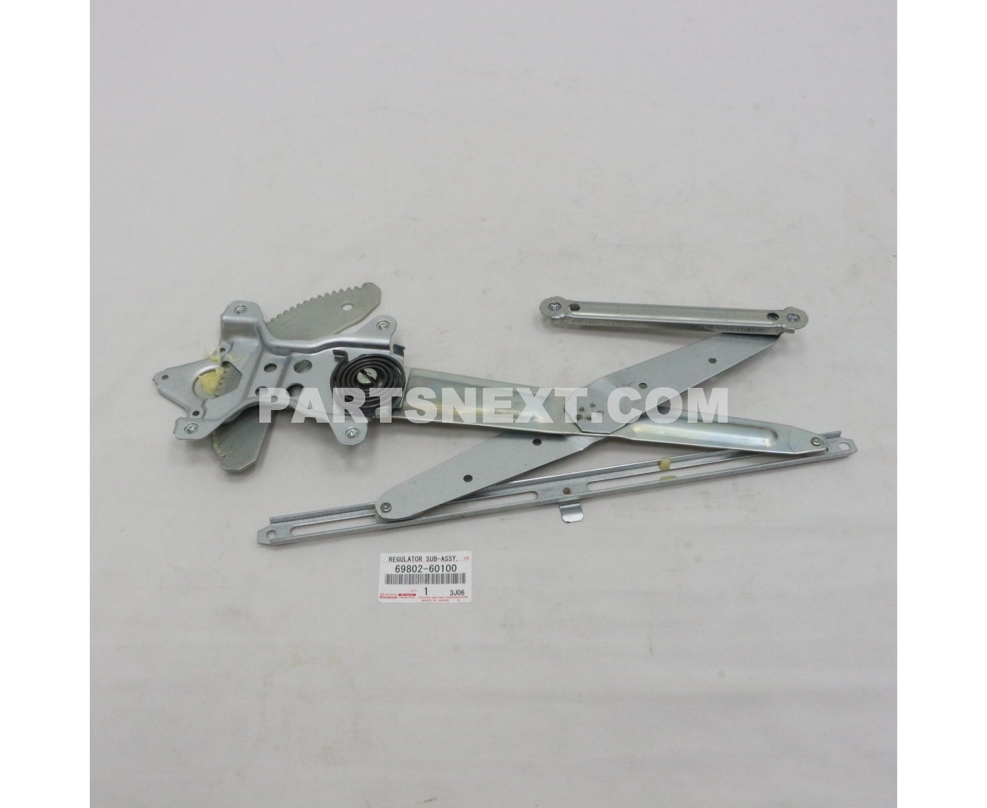 2300冊位 Toyota :: 69802-60100 REGULATOR SUB-ASSY