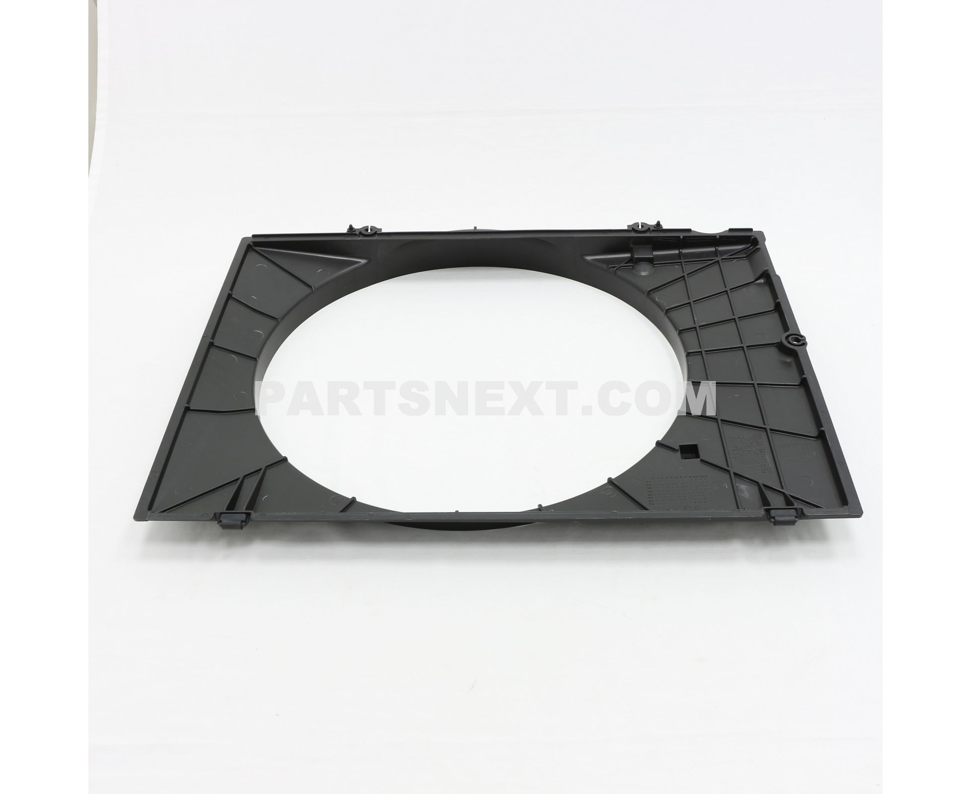 Toyota :: 16711-17100 SHROUD, FAN