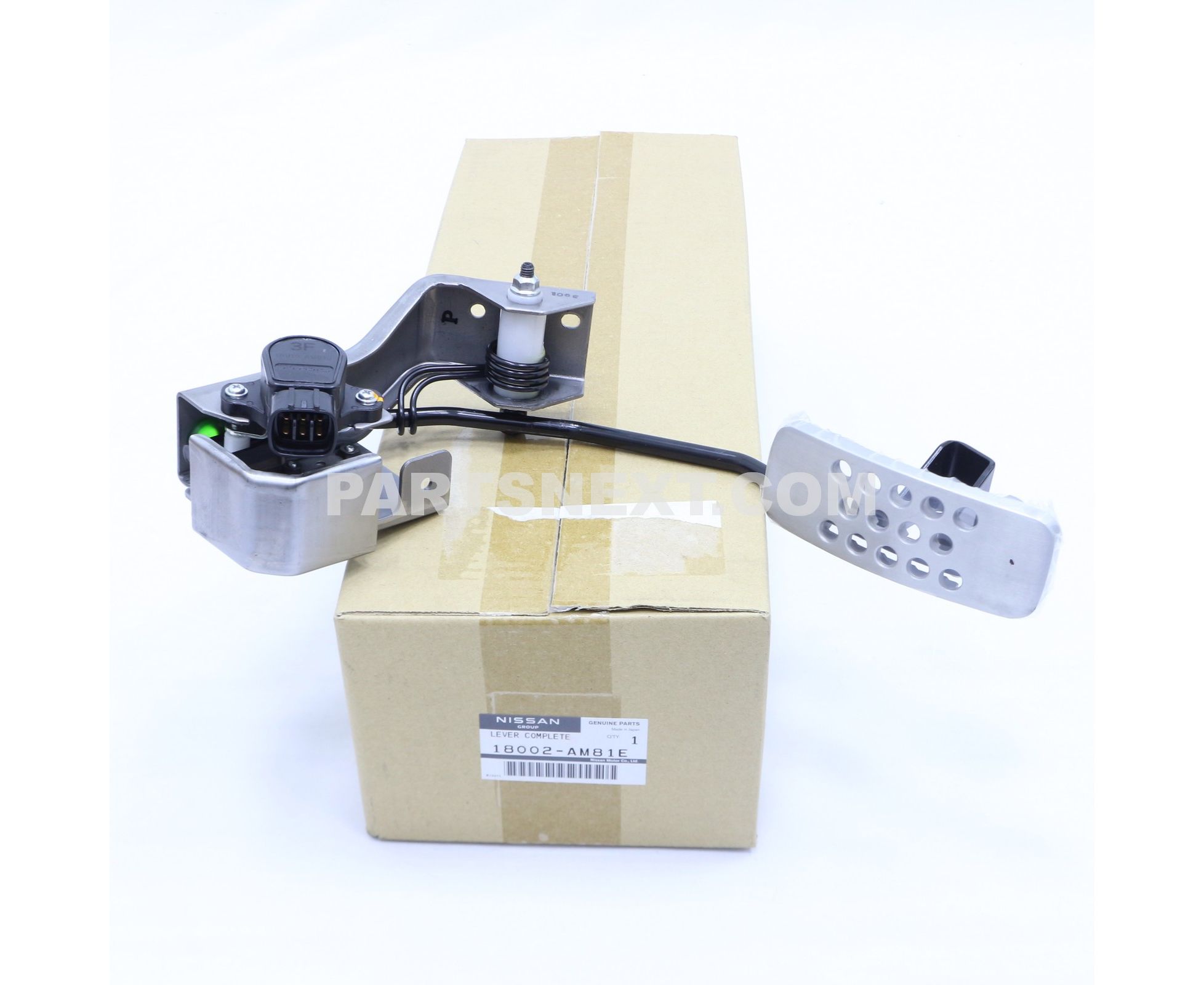 Nissan :: 18002-AM81E LEVER COMPLETE