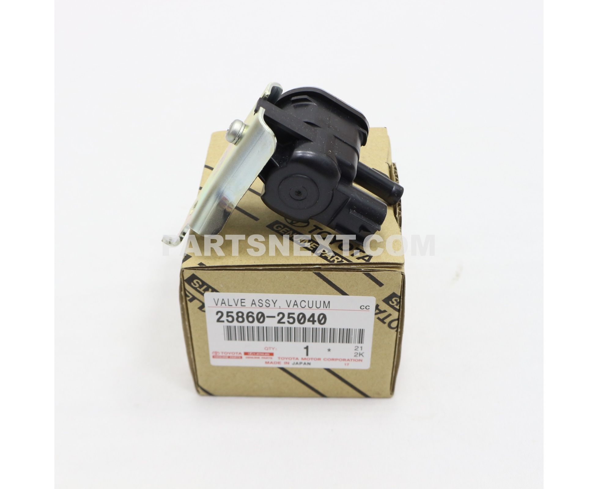 Toyota :: 25860-25040 VALVE ASSY VACUUM