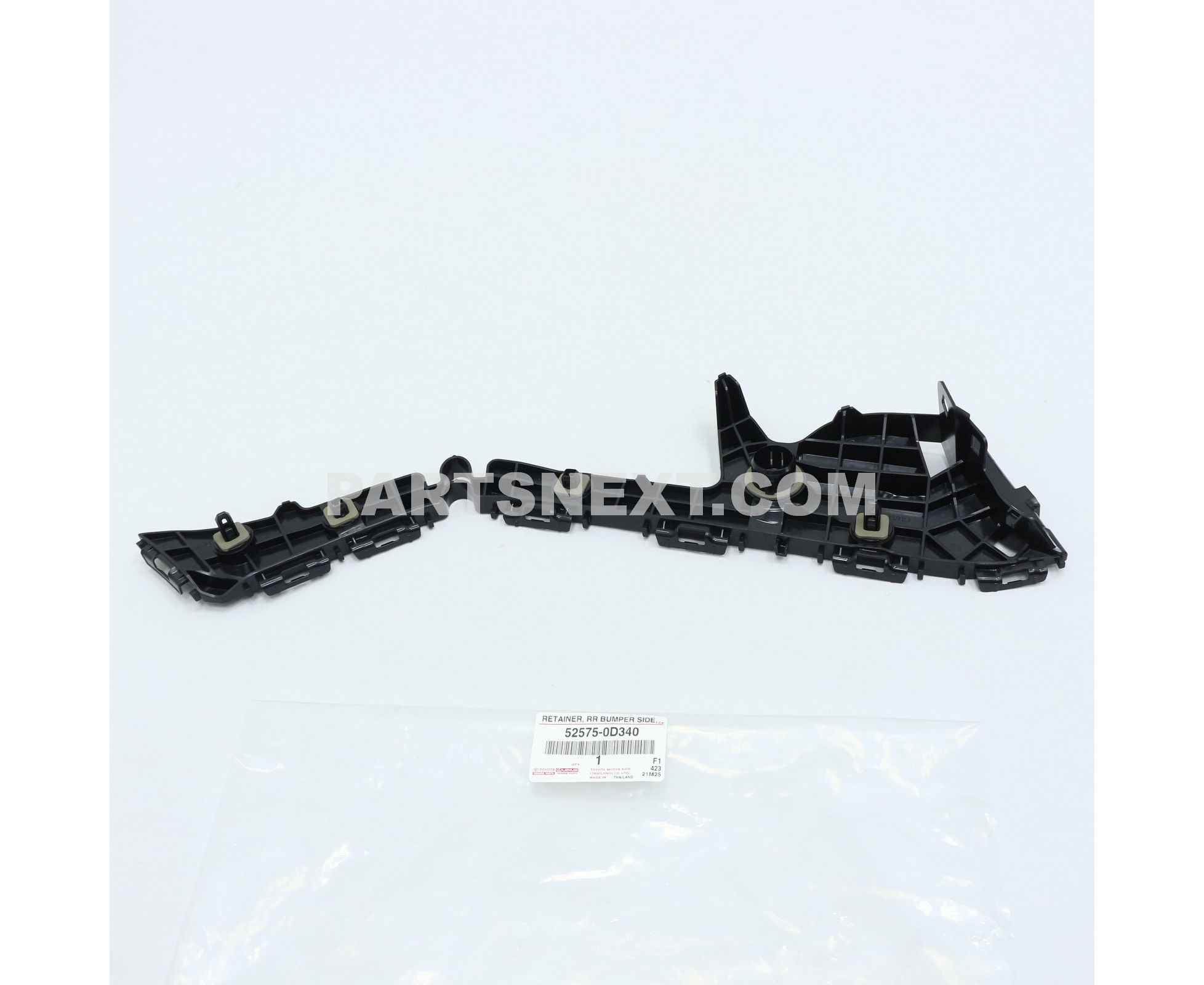 Toyota :: 52575-0D340 RETAINER, RR BUMPER