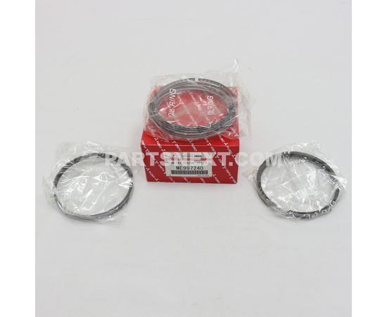 Mitsubishi ME997240 RING SET STD OEM Original Genuine ME997240